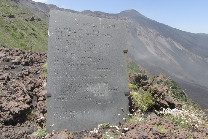 vulcão-etna-cratera-12